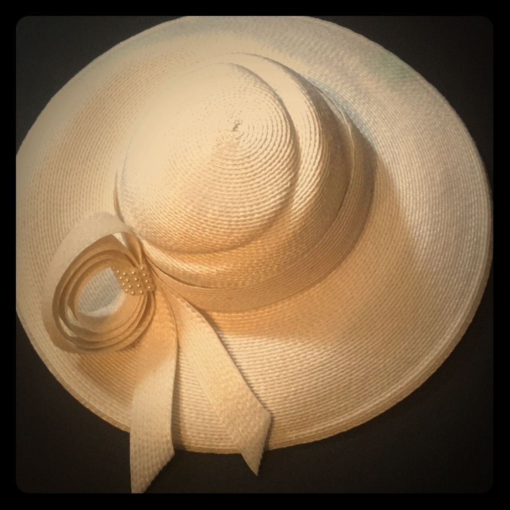 Ladies fancy hat